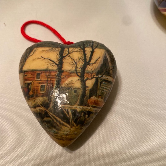 Lot of 3 Vintage Ornaments 2 Paper Mache Decoupage 1 Four Colly Birds Ornament - Picture 3 of 5